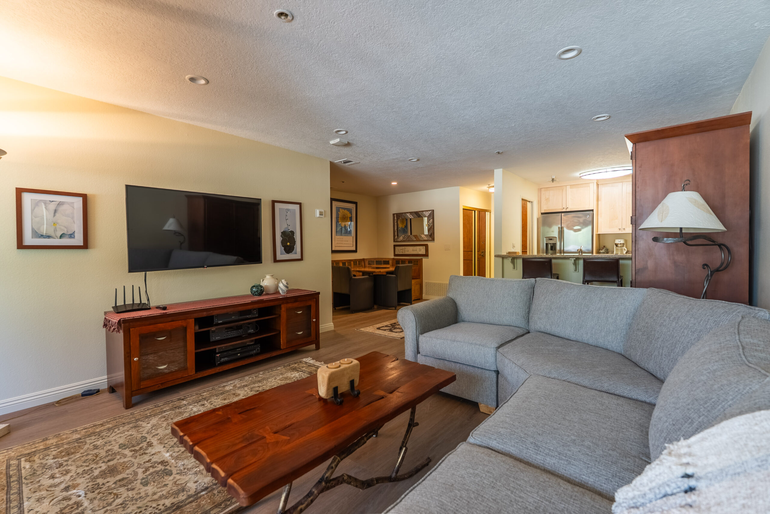 10 121 S Hope St Los Angeles_LR-23