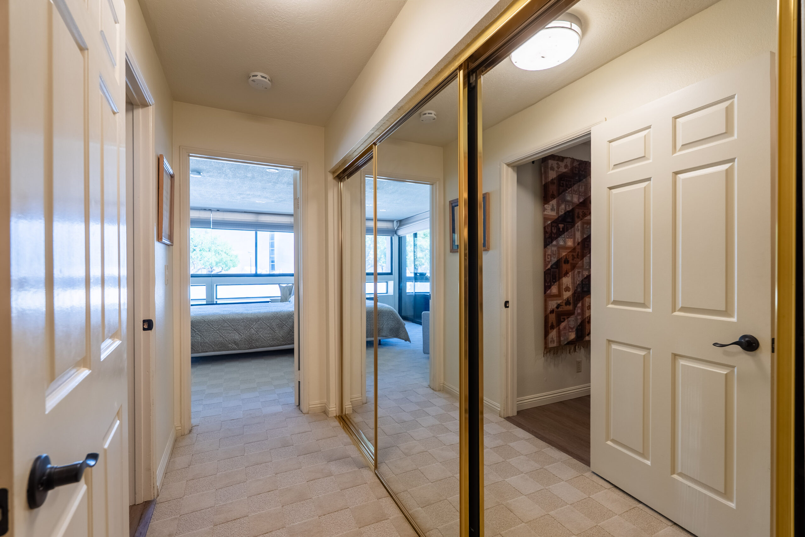 17 121 S Hope St Los Angeles_LR-31