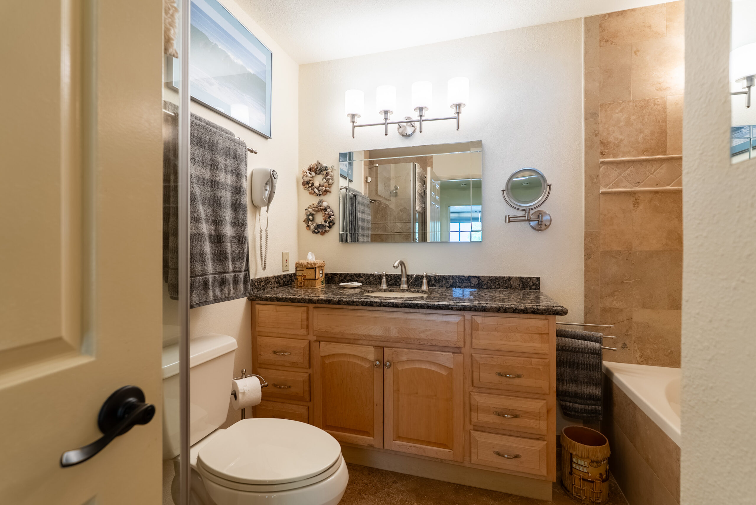 22 121 S Hope St Los Angeles_LR-36