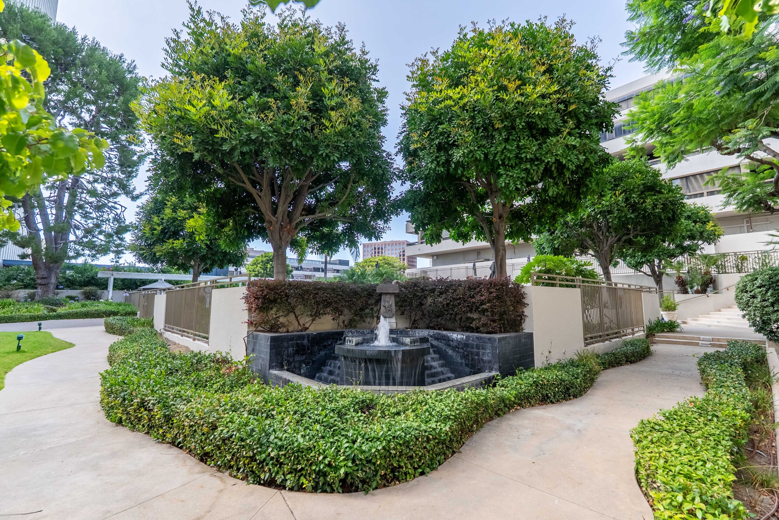 32 121 S Hope St Los Angeles_LR-57